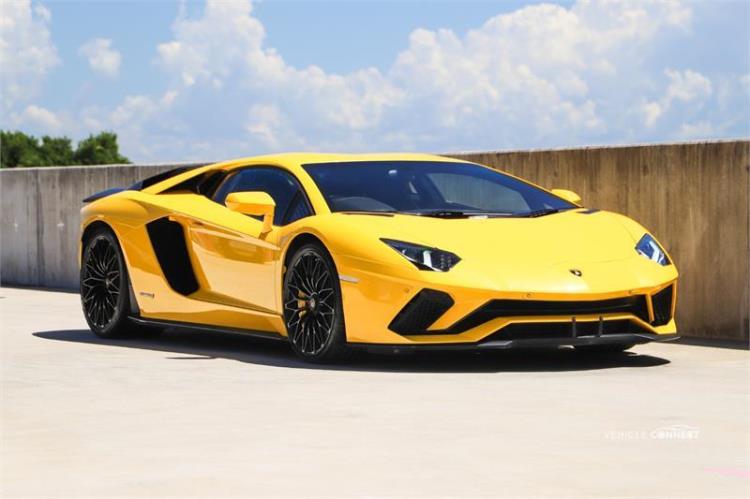 2017 Lamborghini Aventador Coupe S 834 MY17